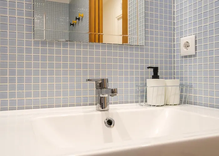 Urban Pathway 2br Apartment Porto